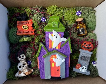Halloween Haunted House Fairy Garden Kit – Miniature Ghosts, Pumpkins & Spooky Decor