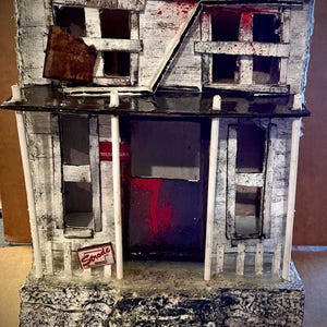 Made to look like Michael Myers Strode House: 1978 Halloween Replica