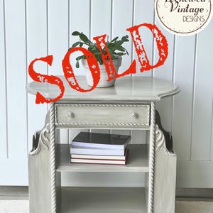 SAMPLE: Vintage Side Table (SEE DESCRIPTION)