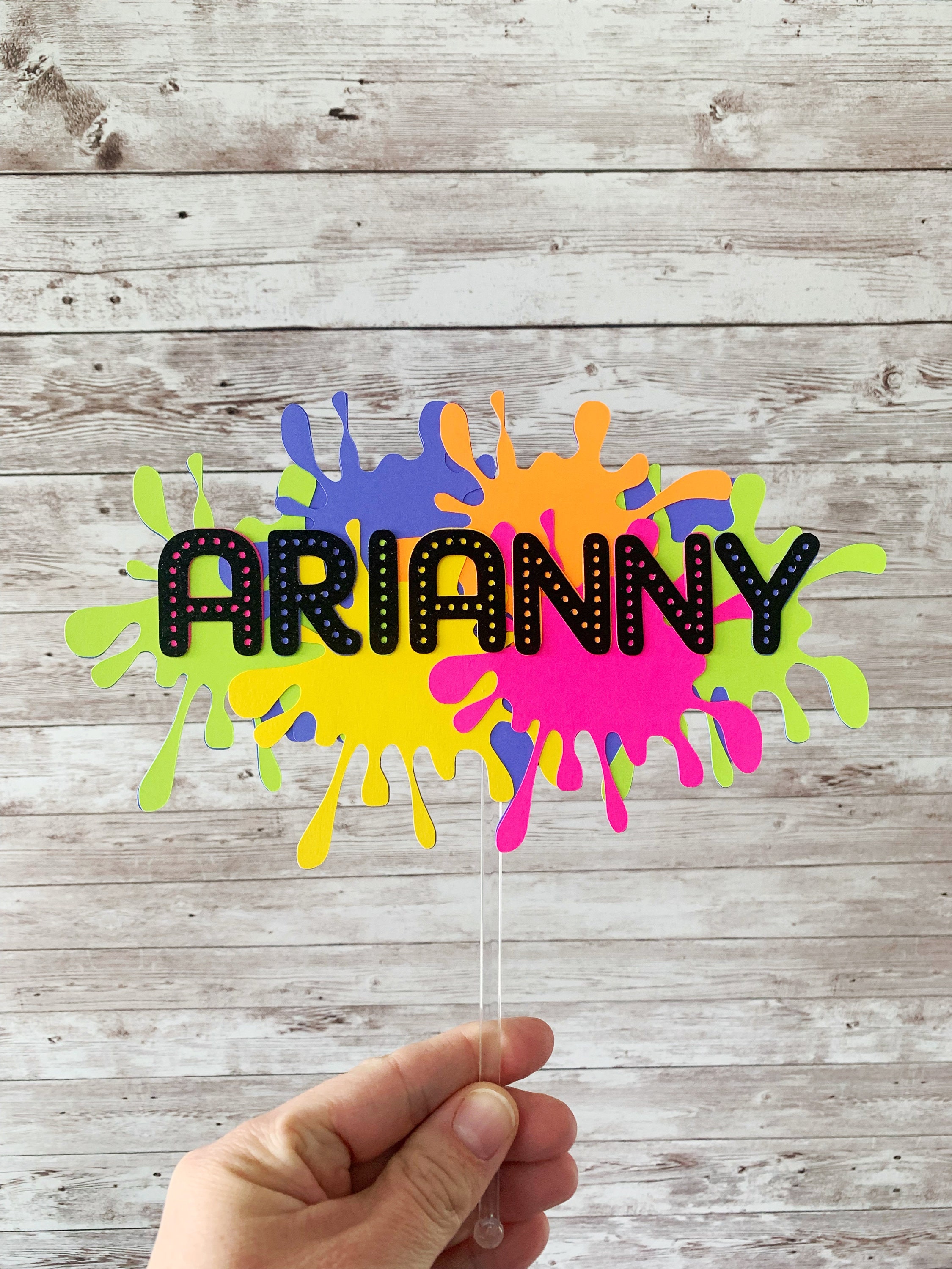 Unique Party Striscione Glitterato Happy Birthday Con Tiara – Decorazione Compleanno Multicolore 30 Cm