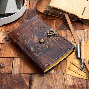 Ägyptisches Vintage Lederbuch mit Schloss • Hieroglyps Buch der Schatten Grimoire • Zauberbuch Hexen-Tagebuch • Spirituelle Geschenke