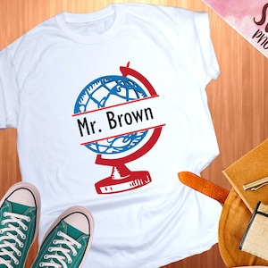 World Globe Name Frame svg, für Geografie Lehrer Shirt, Schulshirt SVG, bereit zum Download, Sublimation bereit, Online-Unterricht Shirt