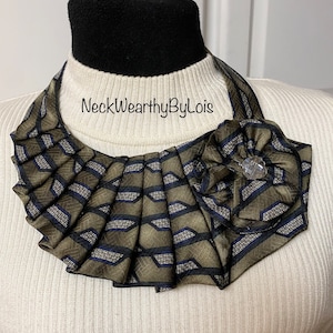 Green Silk Necktie Collar Scarf, Repurposed Necktie, Statement Necklace, One of a Kind, Woman&#39;s Necktie, Wearable Art, Gift