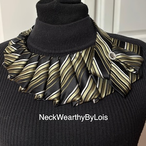 Green Black Silk Necktie Collar Scarf, Repurposed Necktie, Adjustable Statement Necklace, Woman&#39;s Necktie, Wearable Art, Gift