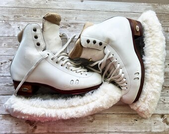 Cream Minky Fur Figure Skating Soakers – Terry Cloth Lining