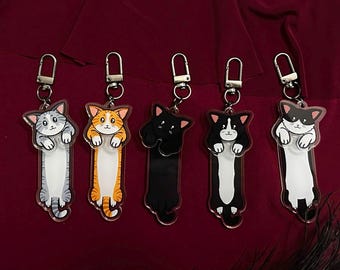 Llaveros colgantes con forma de gato balanceándose