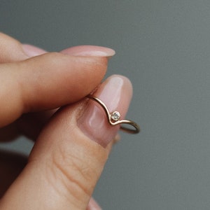 Delicate chevron ring in gold with cubic zirconia • 14k gold filled