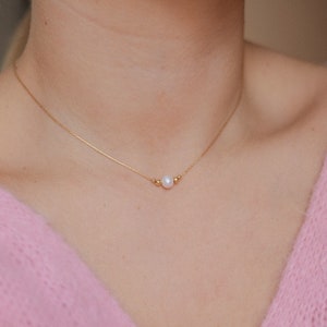 Fine necklace gold with pearls • Chain with freshwater pearl • 14K gold fill • Minimalist