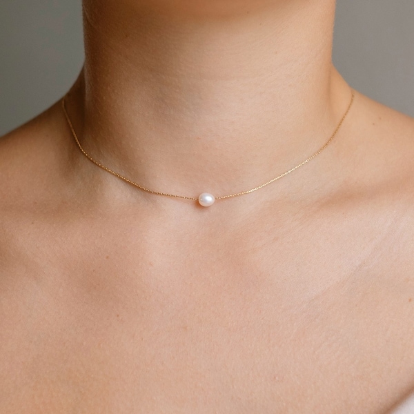 Very fine necklace with freshwater pearl • delicate chain • thin chain • 14K gold filled • minimalist