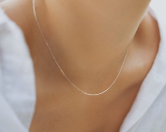 Collana molto fine in argento 925 • Catena con perline • Minimalista