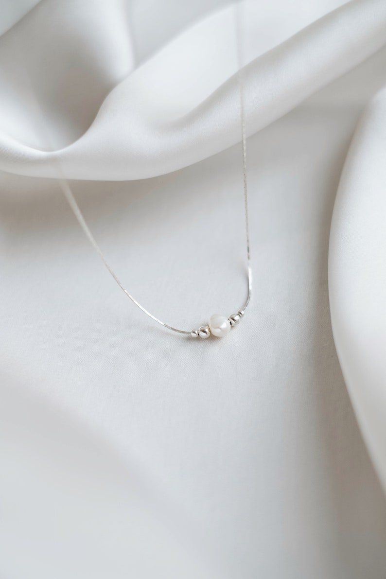 Fine necklace silver with pearls Chain with freshwater pearl 925 silver Minimalist image 4