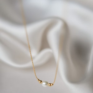 Feine Halskette Gold mit Perlen Kette mit Süßwasserperle 14K Gold Fill Minimalistisch Bild 6