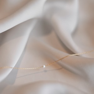 Dainty gold necklace with small pearl 14K gold filled MILLY image 5