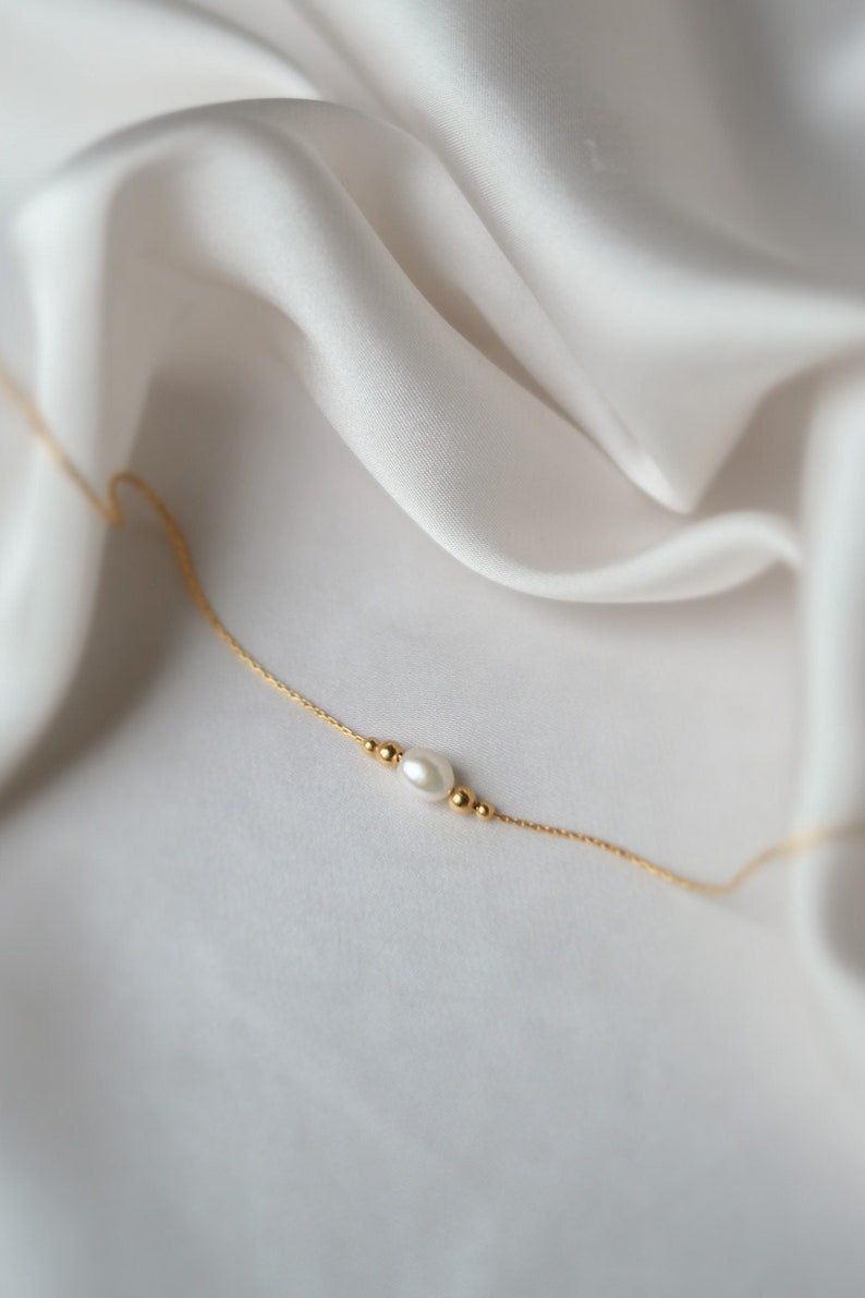 Feine Halskette Gold mit Perlen Kette mit Süßwasserperle 14K Gold Fill Minimalistisch Bild 3