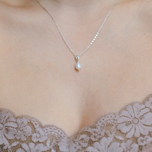 Feine Halskette Silber mit Perlen Anhänger Minimalistisch JULIETTE Bild 4