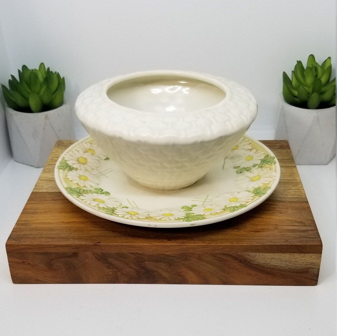 Vintage Metlox Poppy Trail Pattern Ceramic Gravy Bowl With Attached