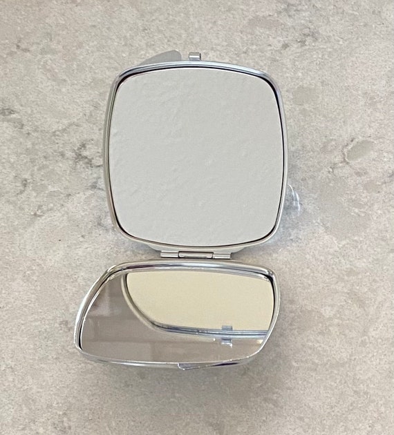 Conair Pocket Mirror for Women or Men, Small Compact Mirror for Purses –  EveryMarket