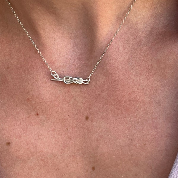 Minimal Silver 925 Eight Knot Necklace| Figure 8 Knot 925 Pendant for Rock Climbing| Gift for Climbers| Sterling Infinity Knot Necklace