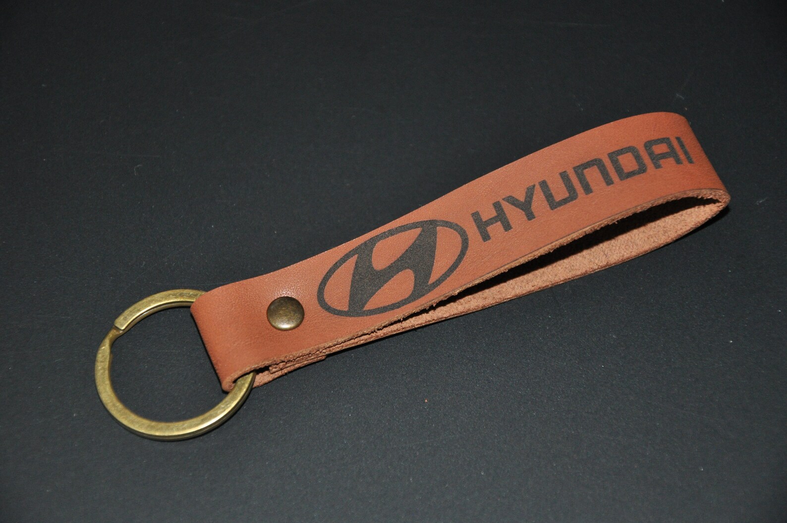 Leather Hyundai keychain. Personalized keychain. Gift box. Etsy
