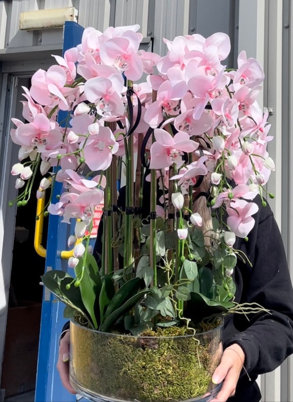 NUEVO Arreglo floral de orquídea artificial de seda rosa en jarrón