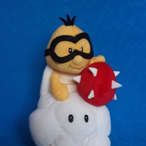 Lakitu Super Mario Sanei Nintendo Plush Stuffed Doll Soft Toy