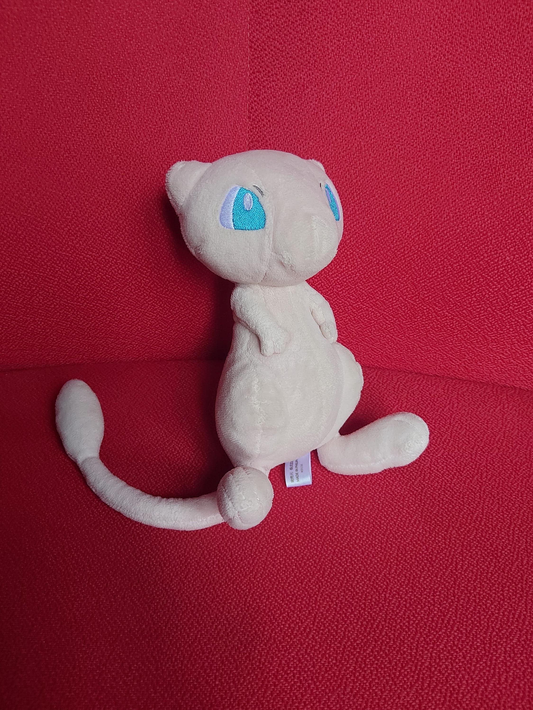 ポケモンセンター　ミュウ　海外　ぬいぐるみ ミュウ ポケモンセンター ぬいぐるみ ソフトトイ - Etsy 日本