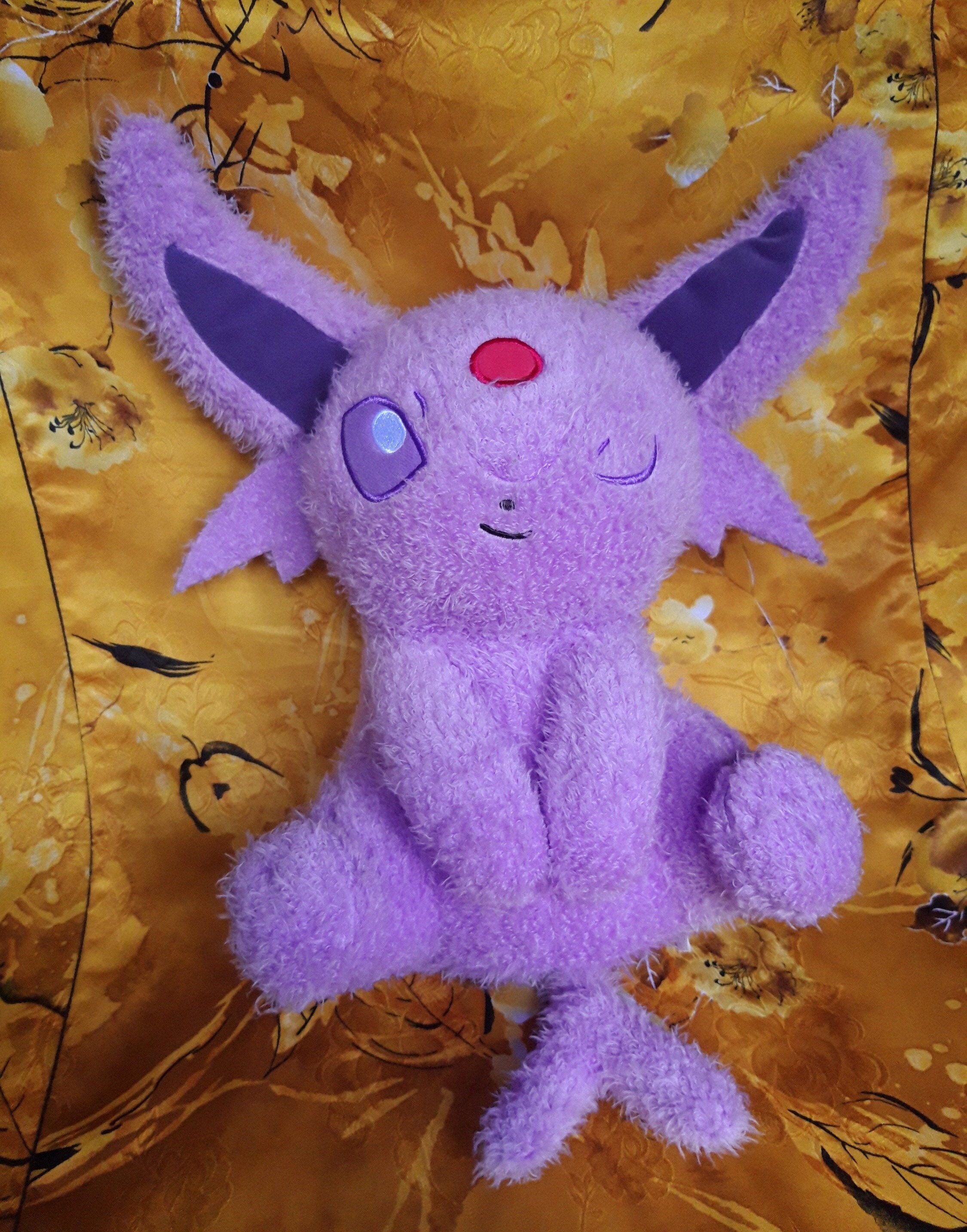 Peluche Eevee Evolución Pokemon Center - 10 ¾ Pulgadas Evolución Psíquica  Peluche Espeon, image size:2250x2866