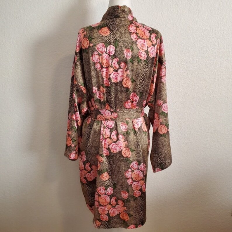 Cruz Vintage Elegant Snakeskin Rose Satin Wrap Around Robe