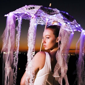 White Lace LED Parasol Umbrella ~ &quot;La Perla&quot;