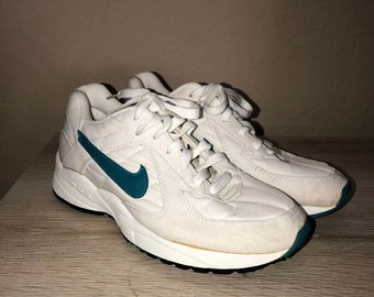 nike shoes from 90s