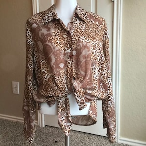 Vintage 70&#39;s Stylized Animal Print Light Weight Semi Sheer Button Up Top Shirt L