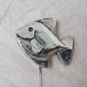 Jacky De G fish stick pin