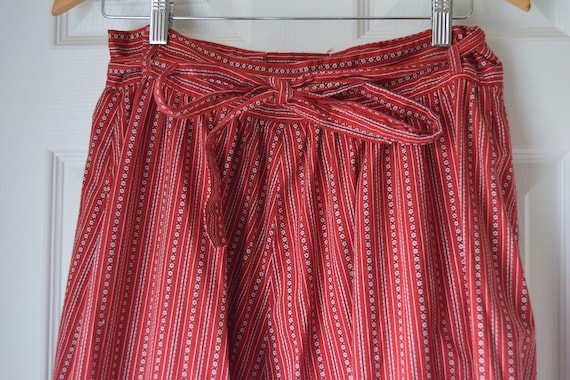 Vintage 1960s Calico Red Prairie Inspired Skirt |… - image 3