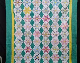Vintage Hand Quilted patchwork  needlework hand stitched floral Quilt A79