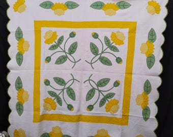 Vintage Hand Quilted Quilt | Handmade Patchwork Blanket | Farmhouse Cottage core Bedding  appliques Quilt A87