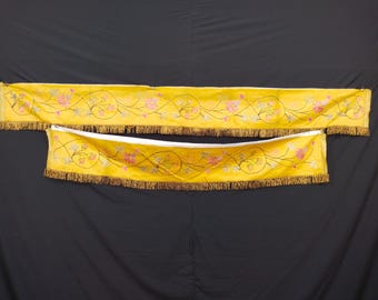 Vintage Religious Embroidery – Gold Thread  brocade Church Panels Ecclesiastical Textile metallic embroidered A133