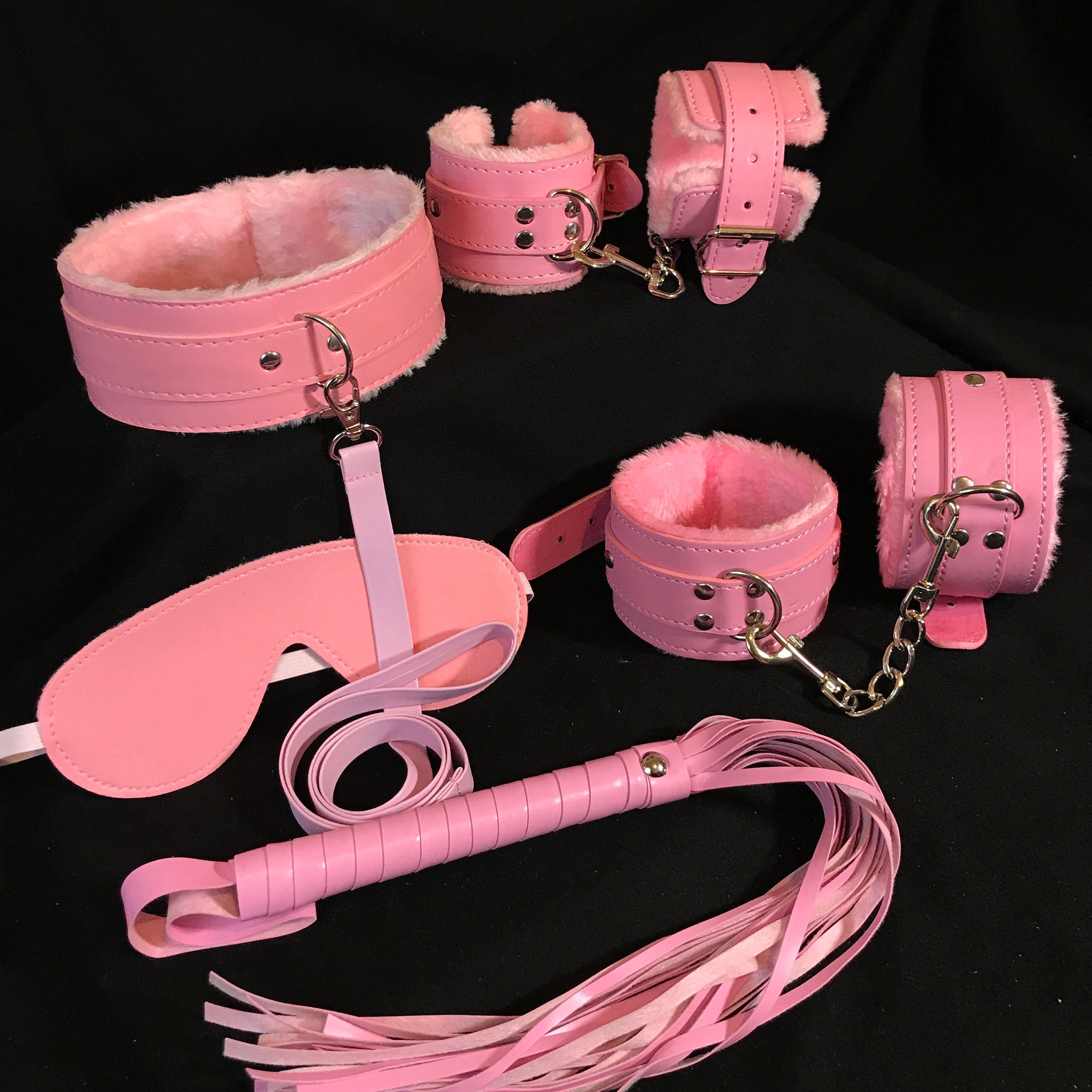 Buy Wholesale China 10 Pcs Nice Fluff-bondage Kit Handcuffs Set Leather Sex  Handcuffs Adult Sex Games To Play For Couple & Sm Couple Toys at USD 6