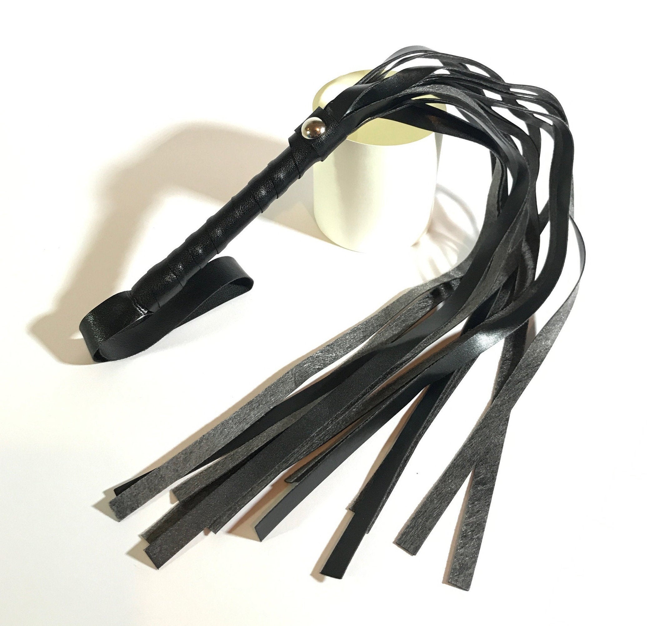 Real Genuine Cow Hide Leather Flogger 100 Falls Black Heavy Duty Thuddy  whip