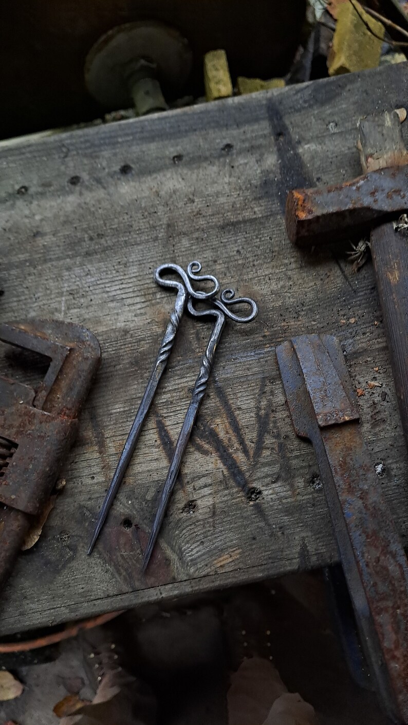 Handforged hairpin Bild 3