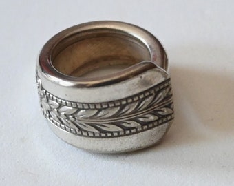 Vintage silver plate  Floral Spoon ring size 3  -Wrap Ring! Elegant 10.3 grams