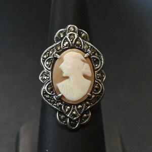 Vintage 1930's) Sterling Silver and Marcasite Cameo Size 1/2