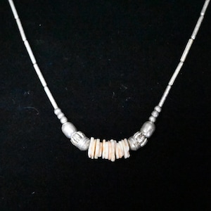 Navajo liquid silver and shell necklace 17.5 inch in length - Vintage