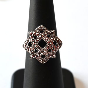 Art Deco style Sterling silver & Marcasite cocktail Ring size 5 1/2 -Great design Star ring