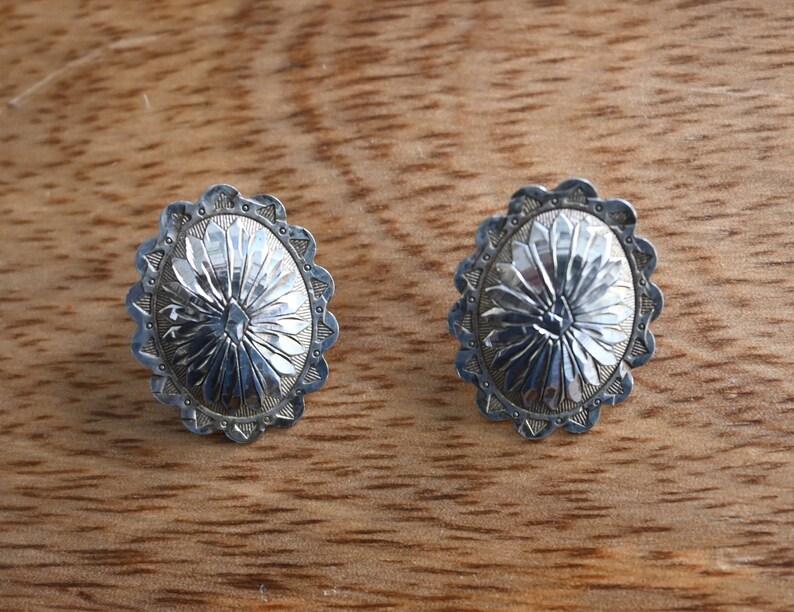 Navajo style Navajo Shield Earrings Sterling Silver Great Design