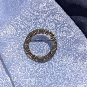 Gold Circle Stock Tie Pin