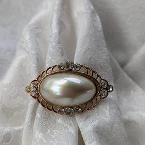 Gold Pearl Oval Stock Tie Pin