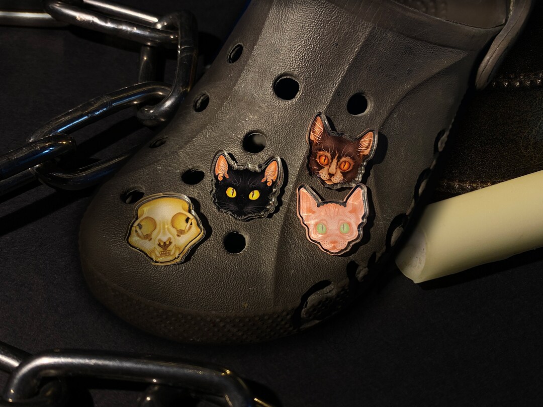 ねこ葉っぱ Amazon.co.jp: Isaac Trading ドアのむこうに猫がいます