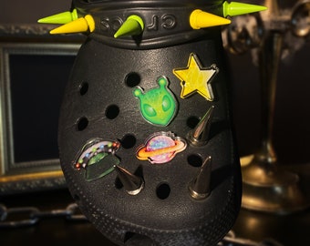 Intergalactic Alien Shoe Charms • 1”/25mm • Alien, UFO, Star, Planet