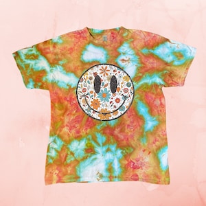 Tie-dye graphic T-shirt, uniseks maat Large, grafisch T-shirt, Tie-dye shirts, Ice Dye Tie-Dye, Tie-dye tops, Tie-dye T-shirt