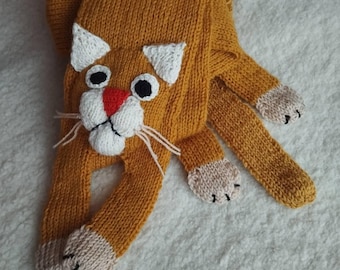 Handmade Cat Scarf for Kids – Soft Merino Wool Animal Scarf, Cozy Winter Gift